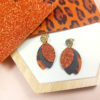 Boucles d'oreilles cuir paillettes léopard orange