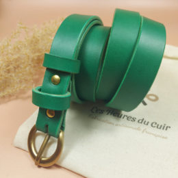 ceinture verte en cuir largeur fine