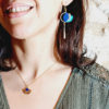 parure bijoux cuir collier et boucles d'oreilles pendantes en cuir bleu