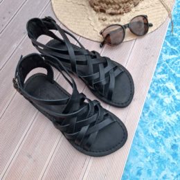 Sandales noires en cuir pour femme
