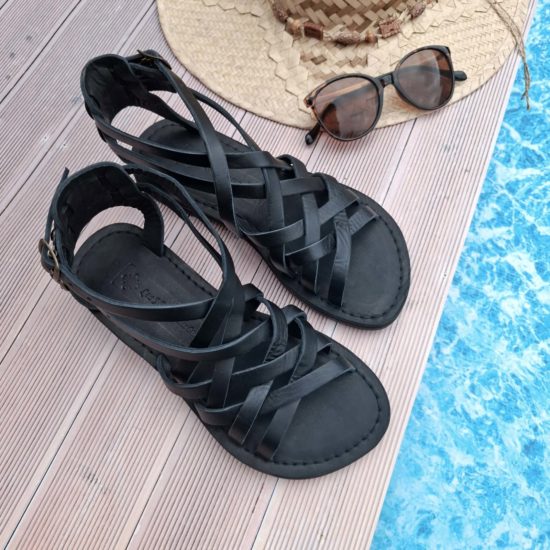 Sandales noires en cuir pour femme